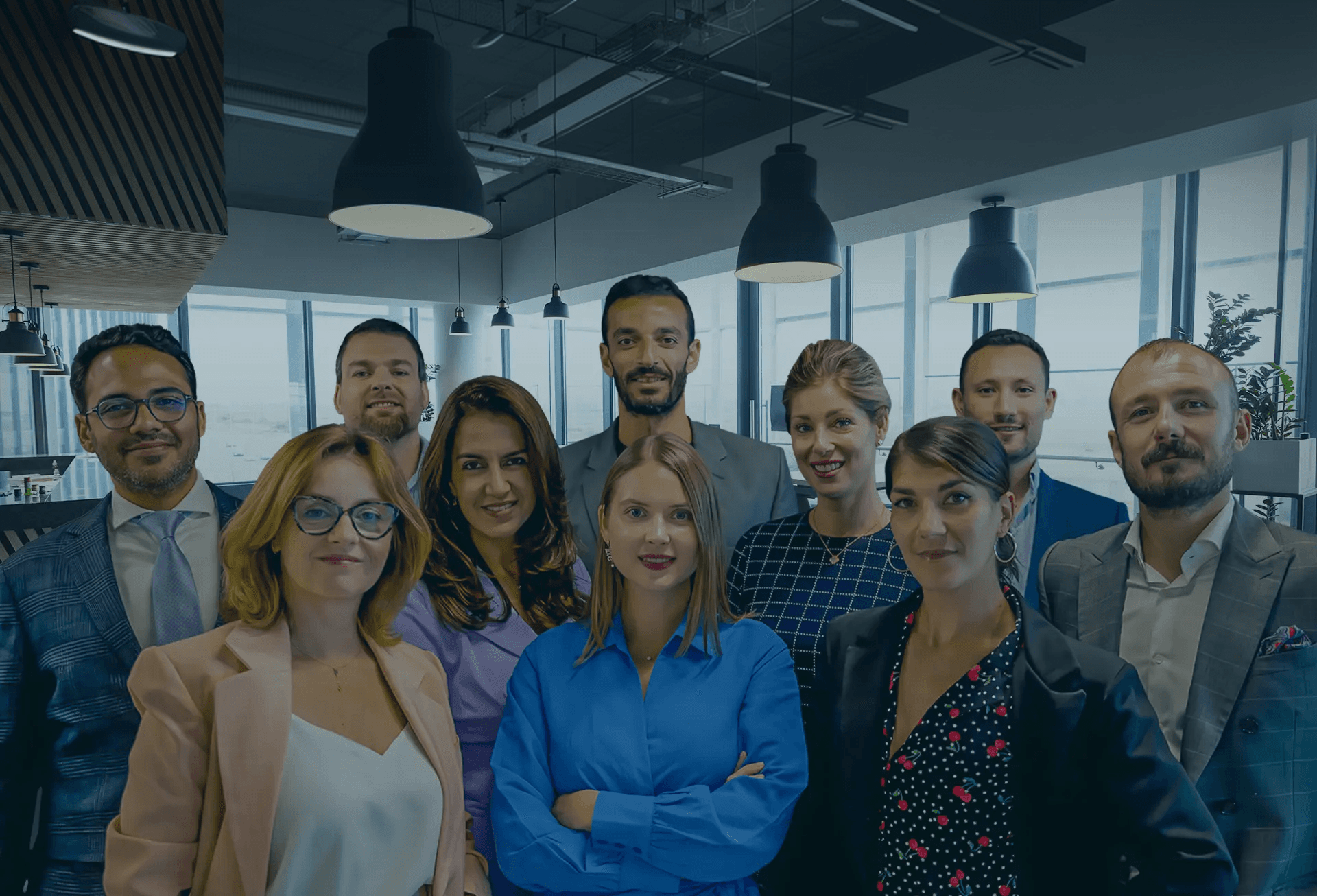 خبرة مؤسسية، دقة متخصصة