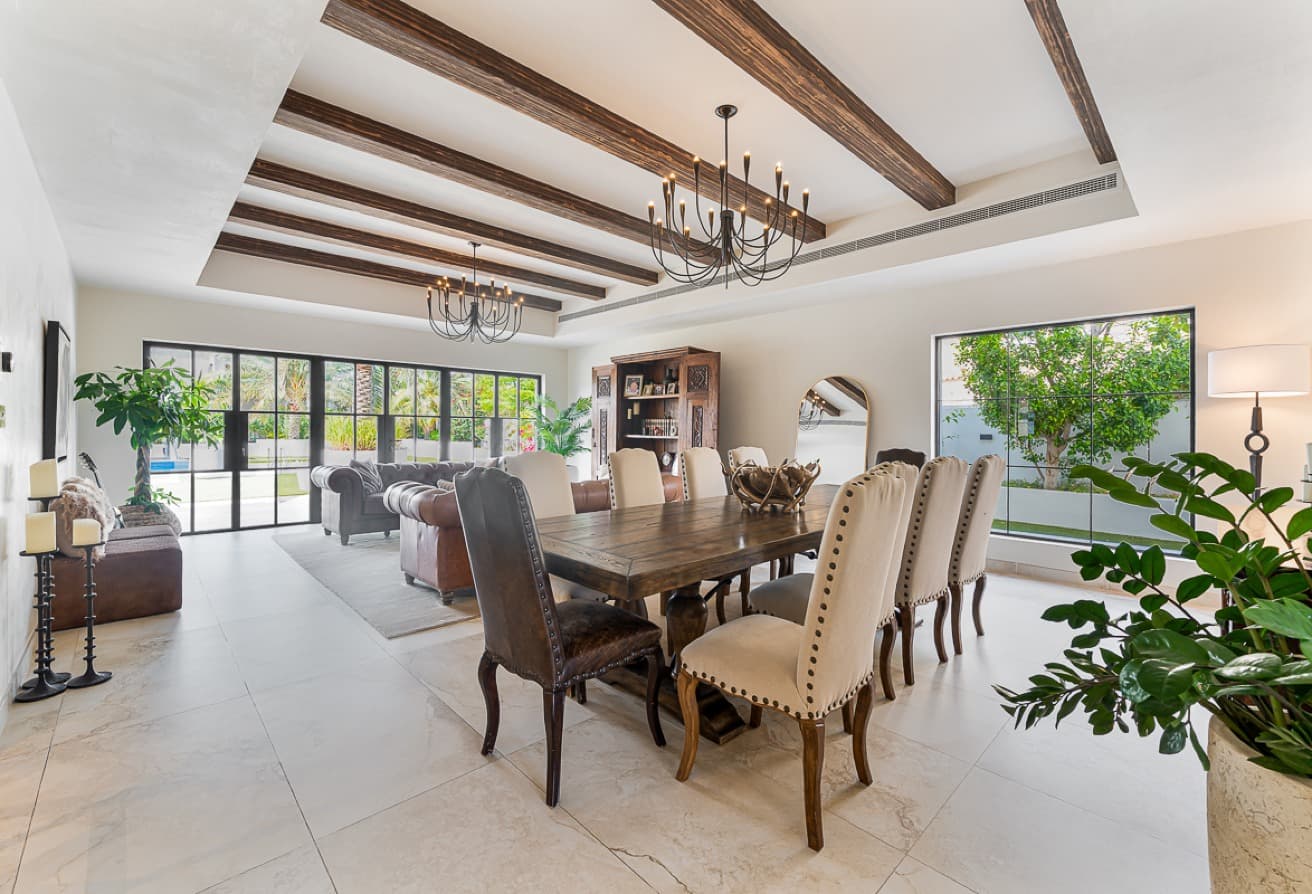 Fully Renovated 5BR+maids | Large Plot | Exclusive gallery 1
