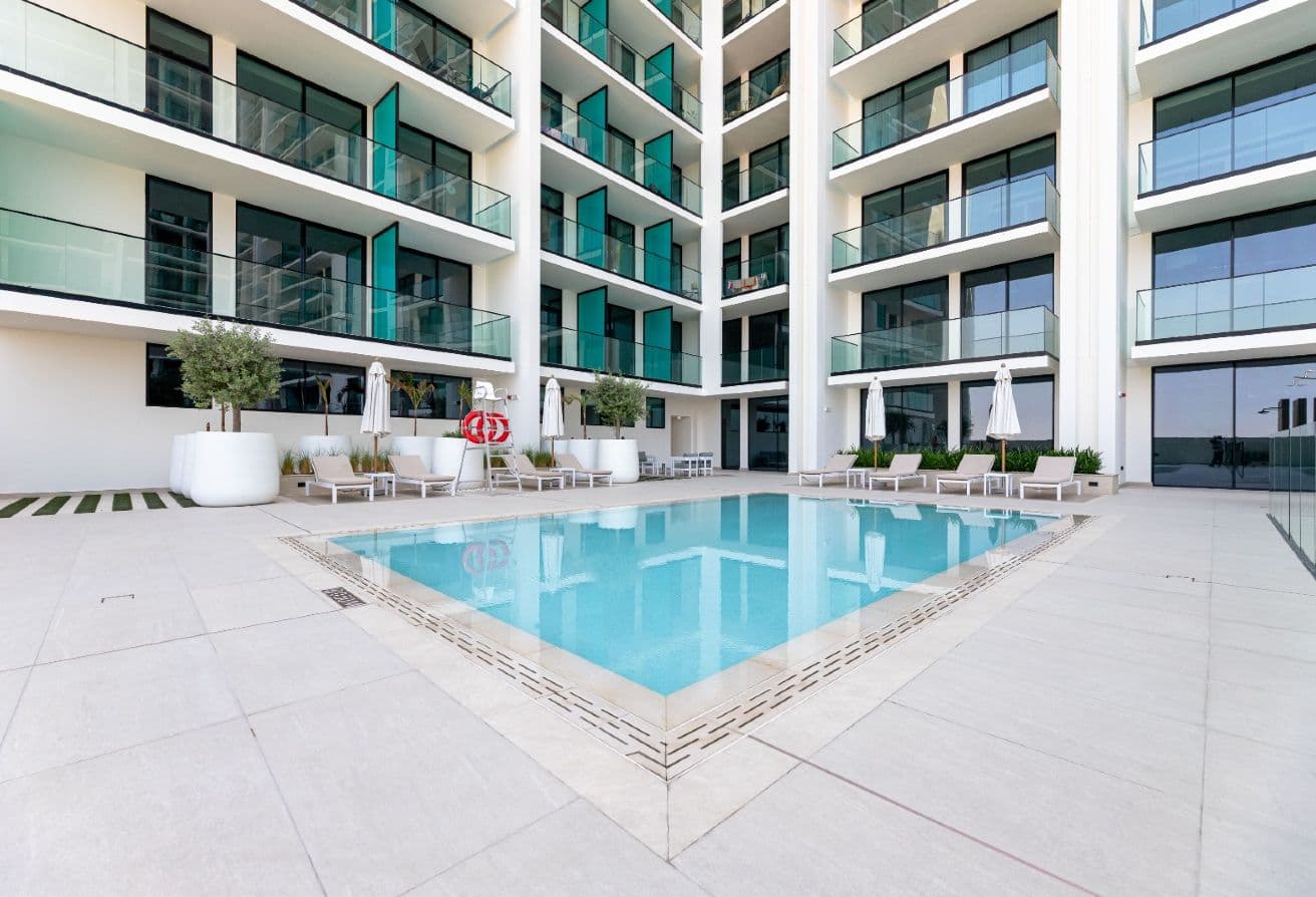 Spacious 1BR | Luxurious Amenities | Vacant galerie 3