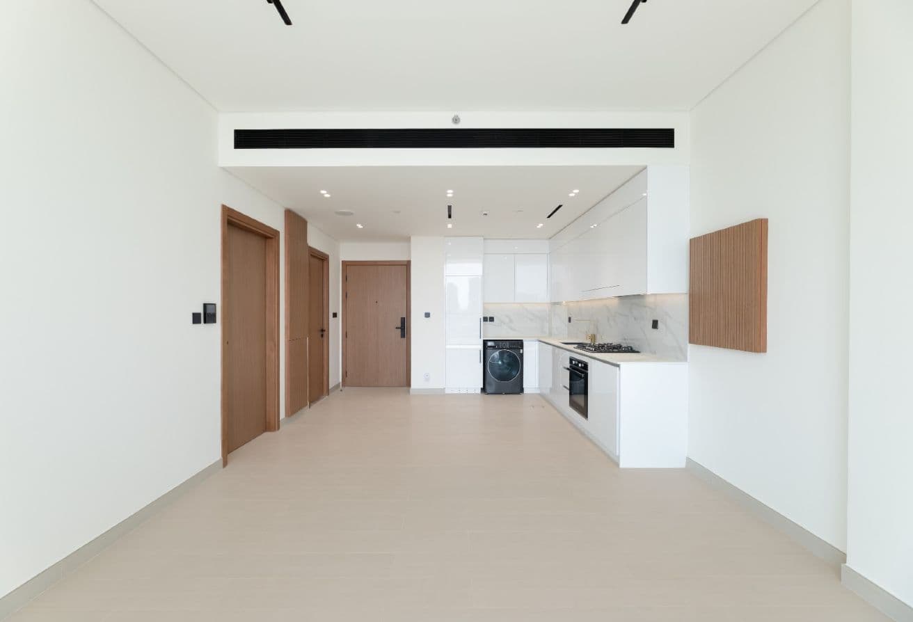 Spacious 1BR | Luxurious Amenities | Vacant galerie 1