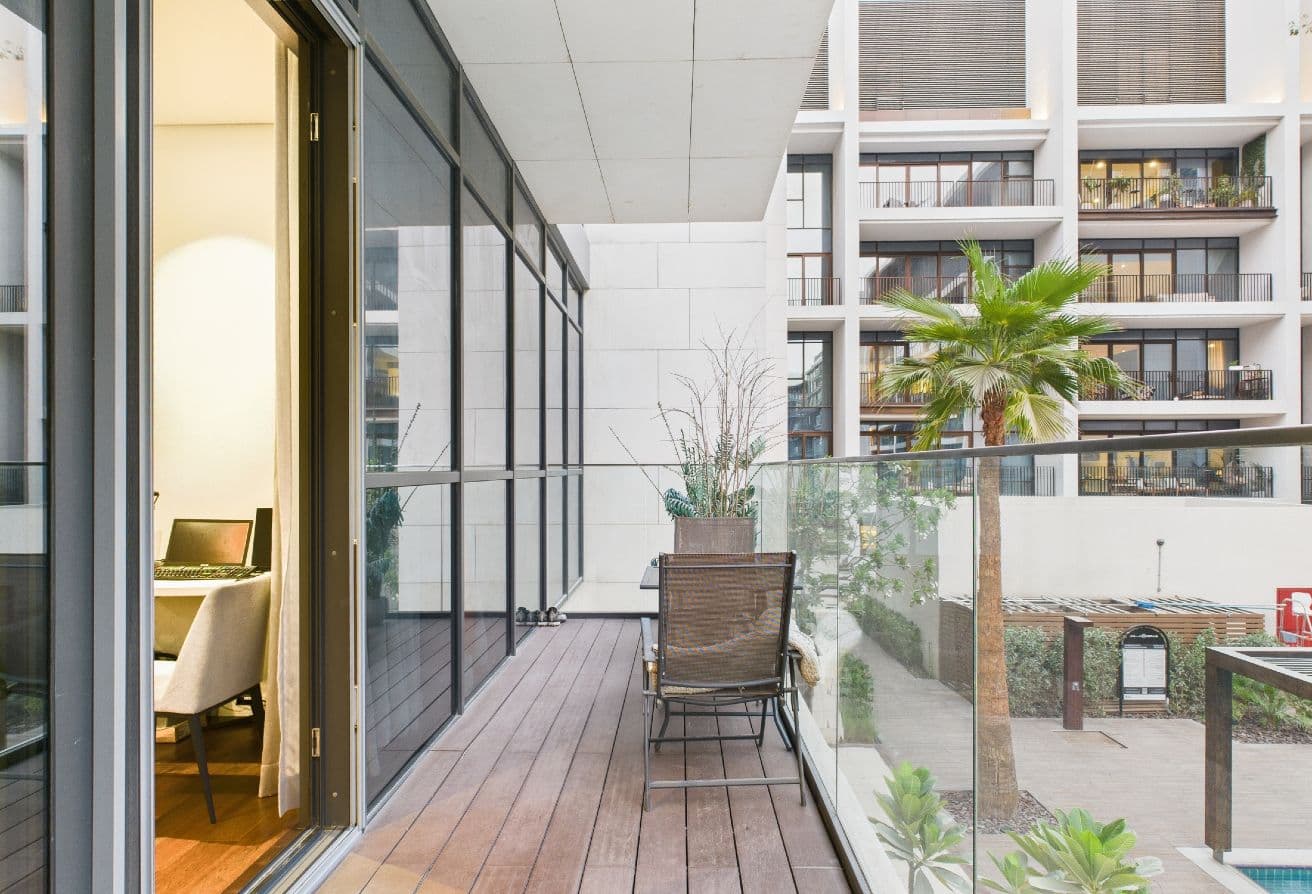 Pool View | Unfurnished | Vacant | Exclusive gallery 2