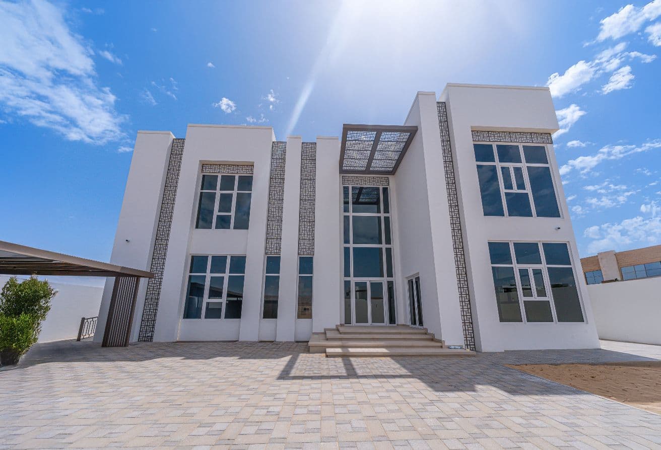 Brand New | 5BR plus Maids Room | Huge Plot