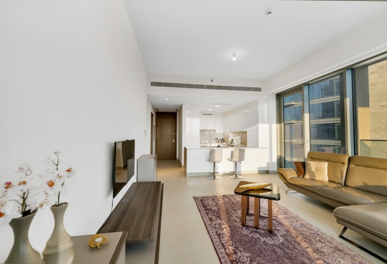 Vacant | Fully Furnished | Burj and Canal Views المعرض 3