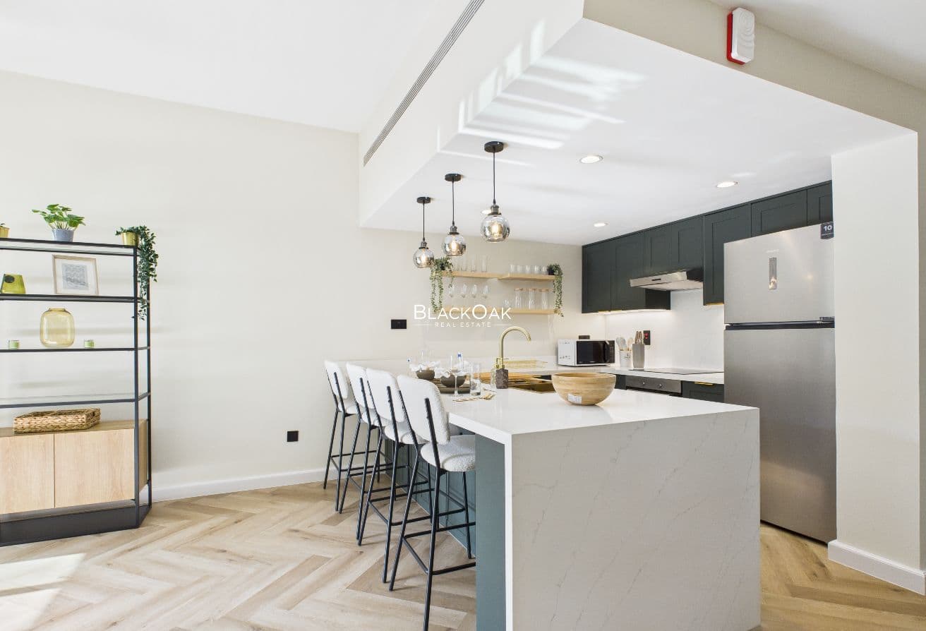 FULLY UPGRADED | ELEGANTLY FURNISHED | GARDEN VIEW gallery 1