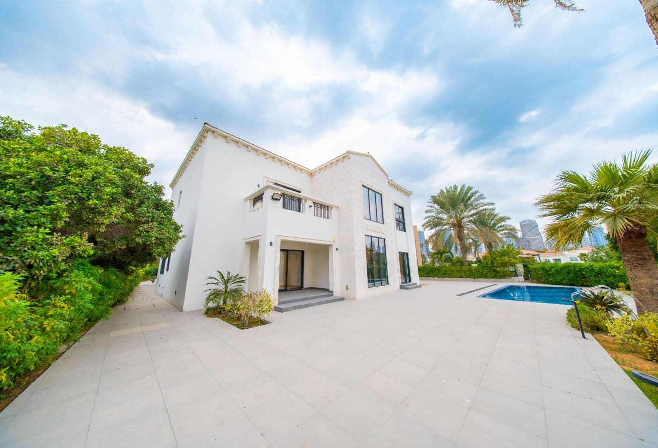 Skyline Views | Extended 4BR Villa | Exclusive gallery 1