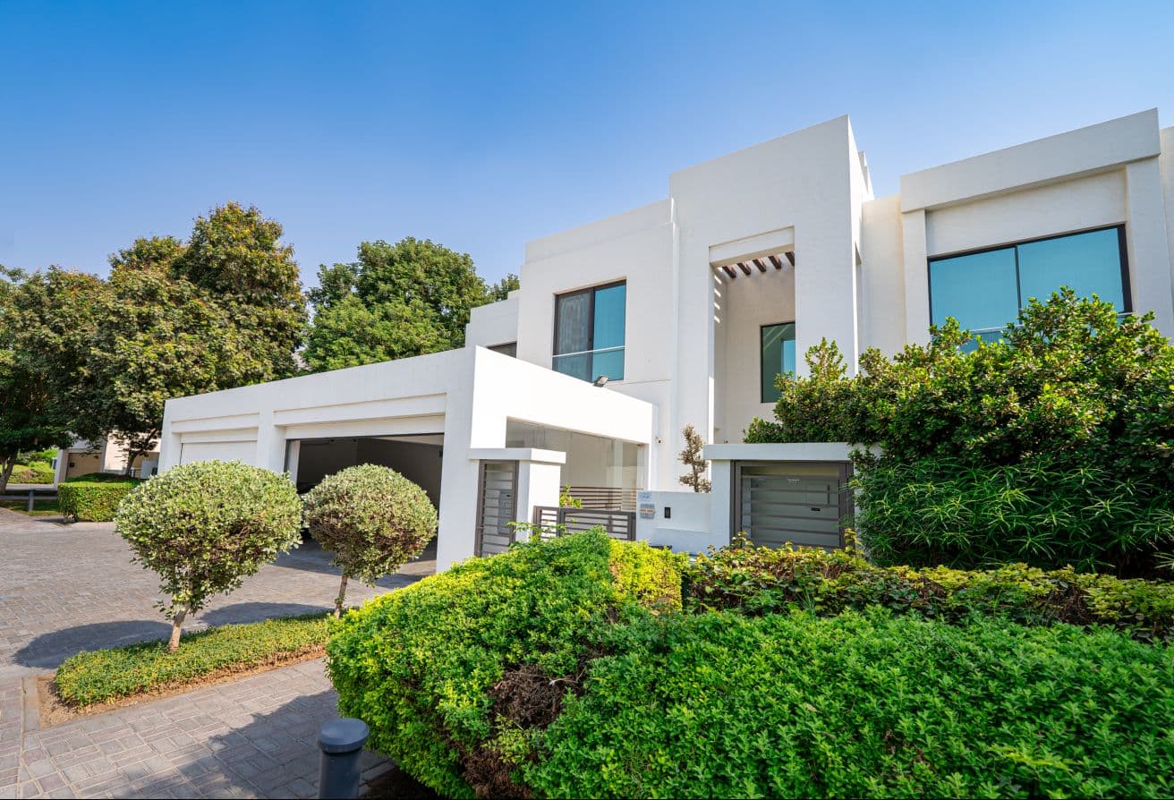 Luxury Villa | Fully Furnished | Beach Access