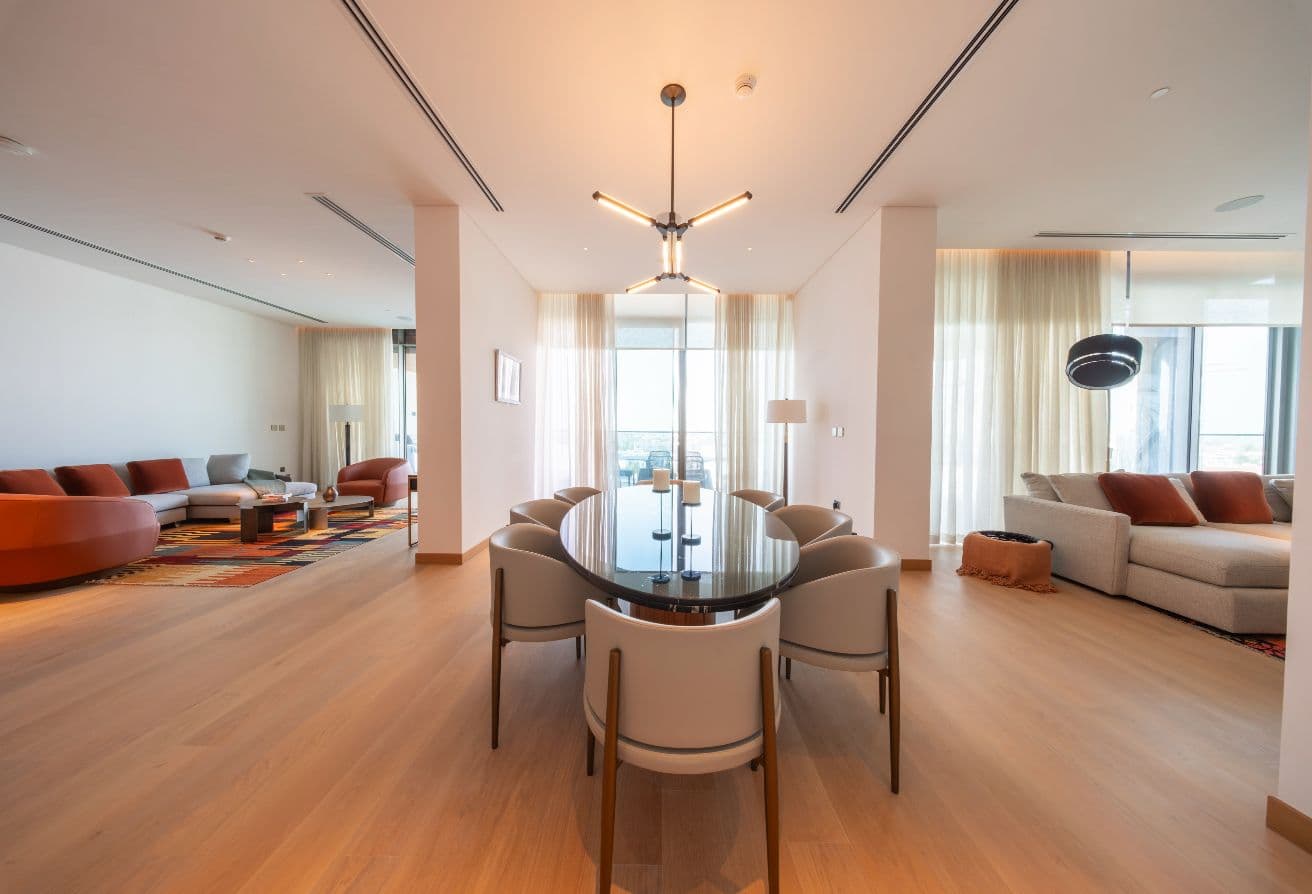 Exceptional Luxury Home | Panoramic Sea Views gallery 1