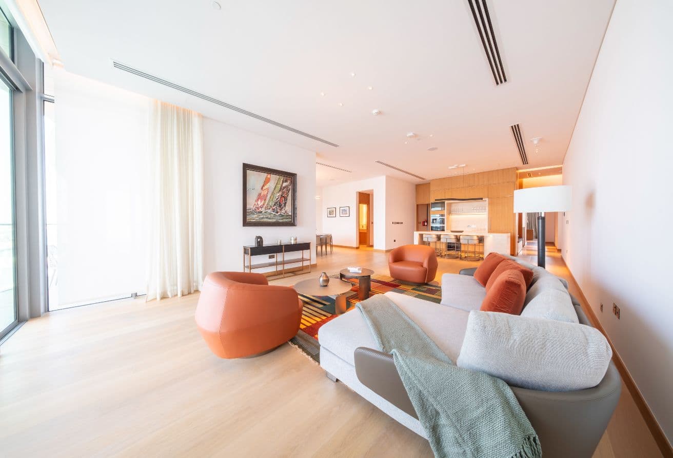 Exceptional Luxury Home | Panoramic Sea Views gallery 2